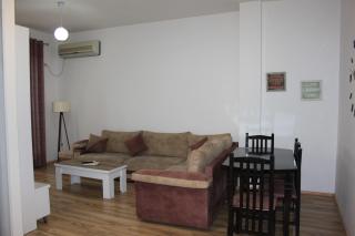 Alpha Apartments Tirana Modern Spacious - Tirana - 2