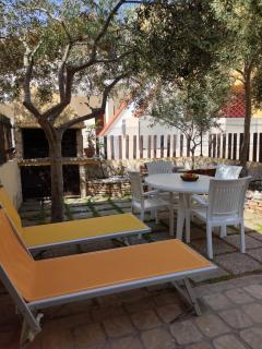 Villetta Simiri caposchiera con cortile e BBQ - 9