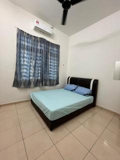Zara Homestay - Marang - 2