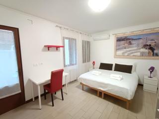 Briani Courtyard Apartment - Venice - 9