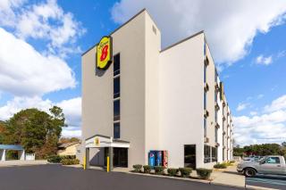 Super 8 by Wyndham Myrtle Beach/Market Common Area - Myrtle Beach - 0