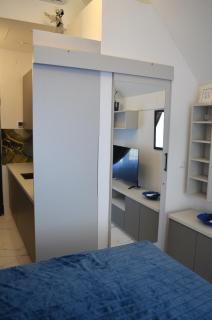 Apartman "INSOMNIA" u samom centru grada, udaljen 100 metara od glavnog gradskog trga, sa BESPLATNIM PARKIRALIŠTEM !!! - Slavonski Brod - 2