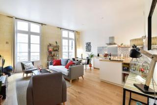 Grand 2 pièces entre vieux Bordeaux et quais ! - Burdeos - 0