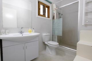Captivating 2-Bed House - Alaminos - 9