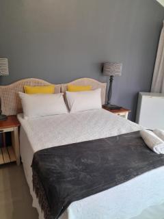 Indaba Manor Guesthouse - Port Edward - 8