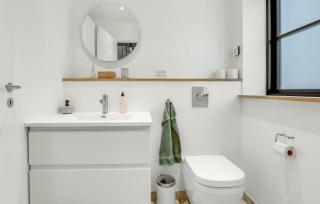 Awesome Home In Svaneke With Kitchen - 8