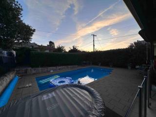 Resort style home pool spa sauna - Phillip - 3