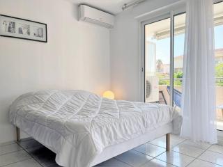 Appartement climatisé avec piscine, terrasse et parking - 6 couchages, près de la plage - FR-1-251-451 - Le Lavandou - 2