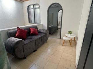Habitación para pareja y terraza - Armenia - 8