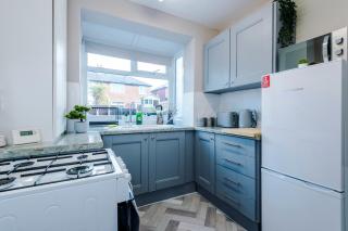 Spacious 3 Bedroom House close to Etihad - Manchester - 5