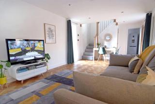 Beautiful barn conversion with easy access to York - 9