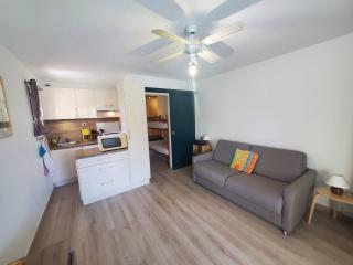 Studio rénové à deux pas de la plage de Sainte Asile à Pin Rolland - Saint-Elme - 6