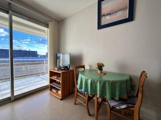 537 - Studio les pieds dans l'eau, en bordure de la plage du centre d'Erquy - 8