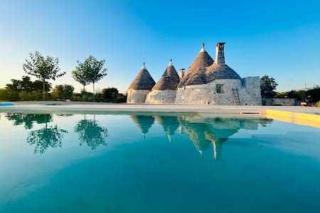 Trulli Petralux in Valle dItria - Ostuni - 0
