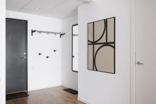 Modern City Retreat w. workspace - 3