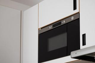 Sleek Urban Studio w. work place - 1