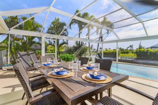 Southern Exposure, Saltwater Pool - Villa Solaris - Roelens Vacations - Cape Coral - 9