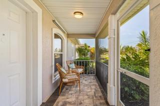 Southern Exposure, Saltwater Pool - Villa Solaris - Roelens Vacations - Cape Coral - 7