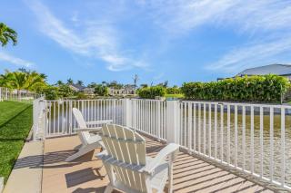 Southern Exposure, Saltwater Pool - Villa Solaris - Roelens Vacations - Cape Coral - 8