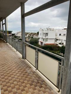 APPARTAMENTO con TERRAZZA SUL MARE - 2
