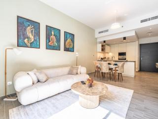 Modern Elegance -1BR- Belgravia Square JVC - 1
