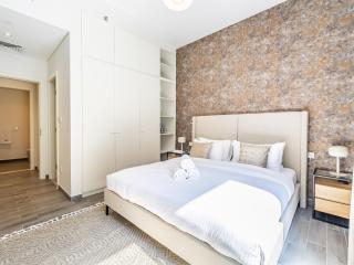 Modern Elegance -1BR- Belgravia Square JVC - 8