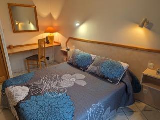 Gîte 3* à 100m des thermes, terrasse plein sud, parking, Wi-fi, TV, pour 4 personnes - FR-1-611-99 - 3