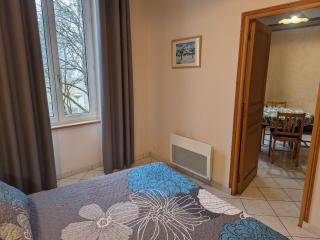 Gîte 3* à 100m des thermes, terrasse plein sud, parking, Wi-fi, TV, pour 4 personnes - FR-1-611-99 - 2