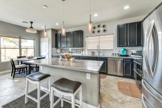 Updated Chandler Family Home about 1 Mi to Downtown! - Chandler - 3