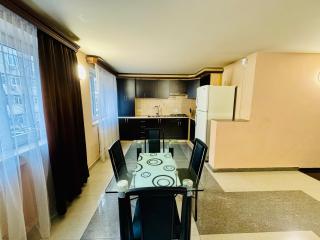 Arshakunyats 39/9 TopHouse - 2