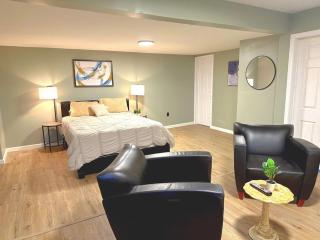 Cozy 3-Bedroom, 2-Bathroom Haven in Tulsa! - 7