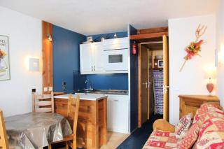 Résidence Machu - VAL THORENS location: Appartement avec vue sur les pistes, résidence skis aux pied MAE-9101 - 0