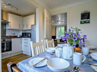 3 Bed in West Bay DC024 - Bridport - 0