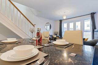 Luxury Birmingham City Centre Townhouse with FREE Parking - Sleeps 4 - Perfect for Contractors, Business Travellers, Families and other Groups - Near Bullring, Newstreet, Selfridges, NEC, NIA & Birmingham airport - Birmingham - 4