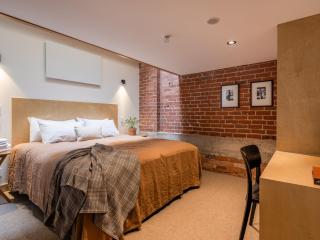 The Thomas Gregg Apartments - 8