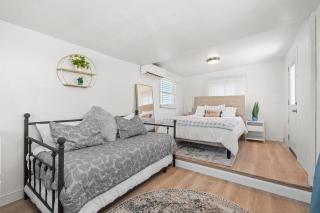 VIP Island Whole House! - 1