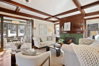 Luxury 6600 sq.ft Stunning Home/Sleeps 10+ - Minneapolis - 8