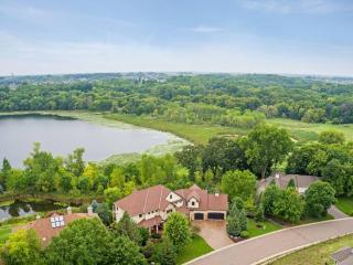 Luxury 7400 sq.ft Stunning Home Theater/Sleeps 18+ - 6