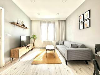 Historical comfy flat in Beyoğlu tophane, galata - Istanbul - 0