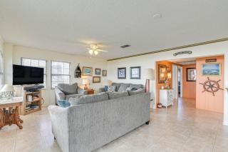 Gulf Coast Views Waterfront Surfside Beach Home! - 9