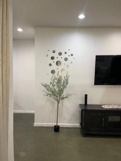 Beautiful 2-Bedroom Apartment in the Heart of Little Italy - San Diego - 2