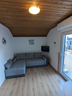 zeezicht appartement 50m from beach - Srima - 1