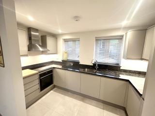 Modern two bedroom house - 5