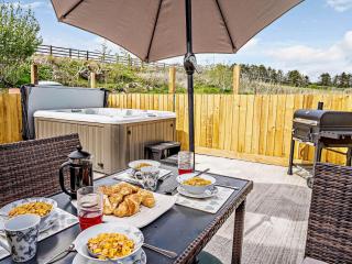 2 bed property in Brynteg West Wales 81353 - Llanwenog - 0