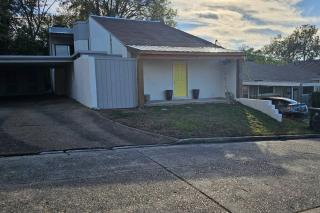 Fully Furnished Vicksburg Home Sleeps 10 - Vicksburg - 2