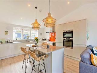 3 Bed in Appledore 91984 - 1