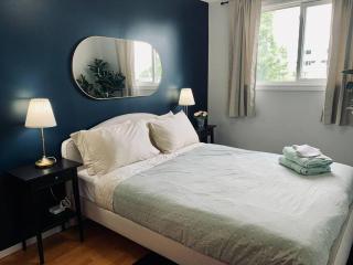 Charming 2-BDRM Apt #4 with Balcony - Halifax - 9
