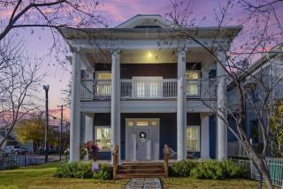 Reduced! Casa Paz - Historic Home Walking Distance - San Antonio - 0