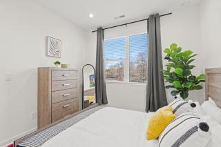 Stylish Modern 3BR 3,5BA Townhouse in Charlotte - Charlotte - 1