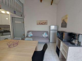 Appartement 2 pièces meublé avec mezzanine et terrasse, accès direct à la plage, parking inclus - FR-1-326-798 - Marseillan - 7